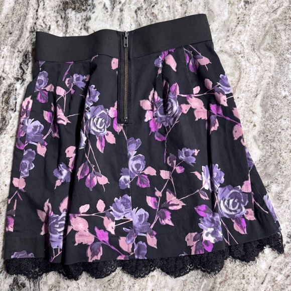 ELLE‎ black floral print skirt size small - Picture 2 of 6